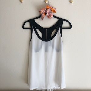 Black & White Express Tank